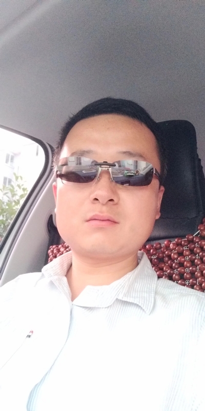 痛苦的单身狗的第一张照片--陇南王婆说媒